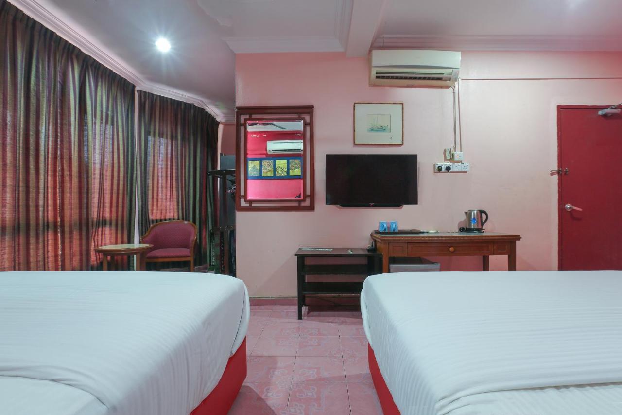 Oyo 89892 Hotel Jeli Inn Exterior photo