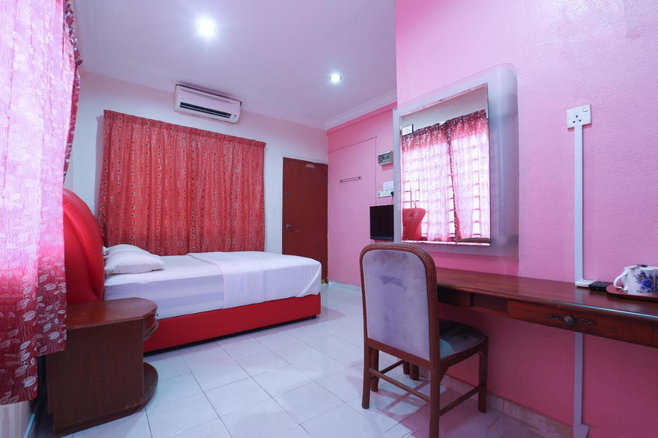 Oyo 89892 Hotel Jeli Inn Exterior photo