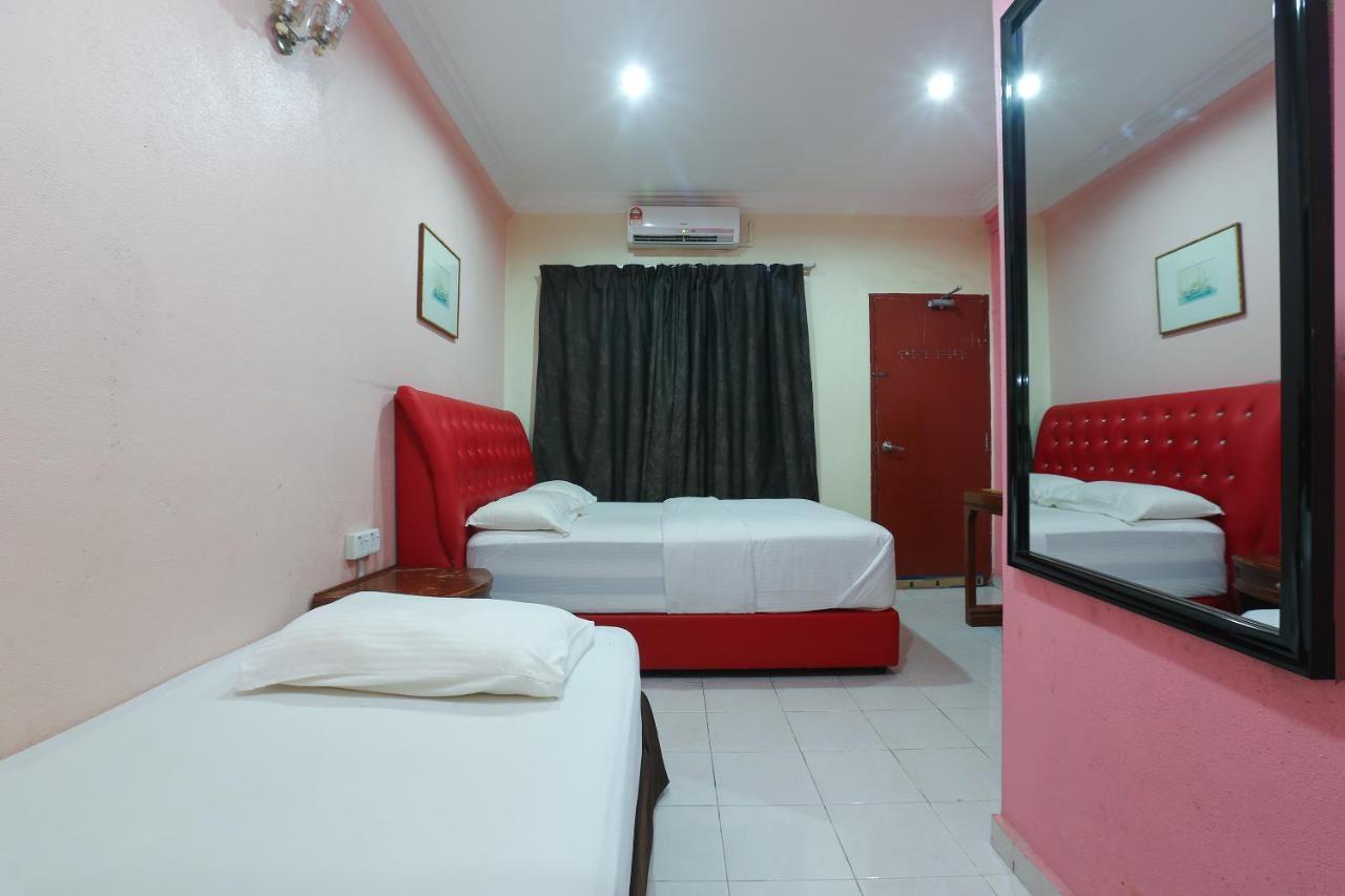 Oyo 89892 Hotel Jeli Inn Exterior photo